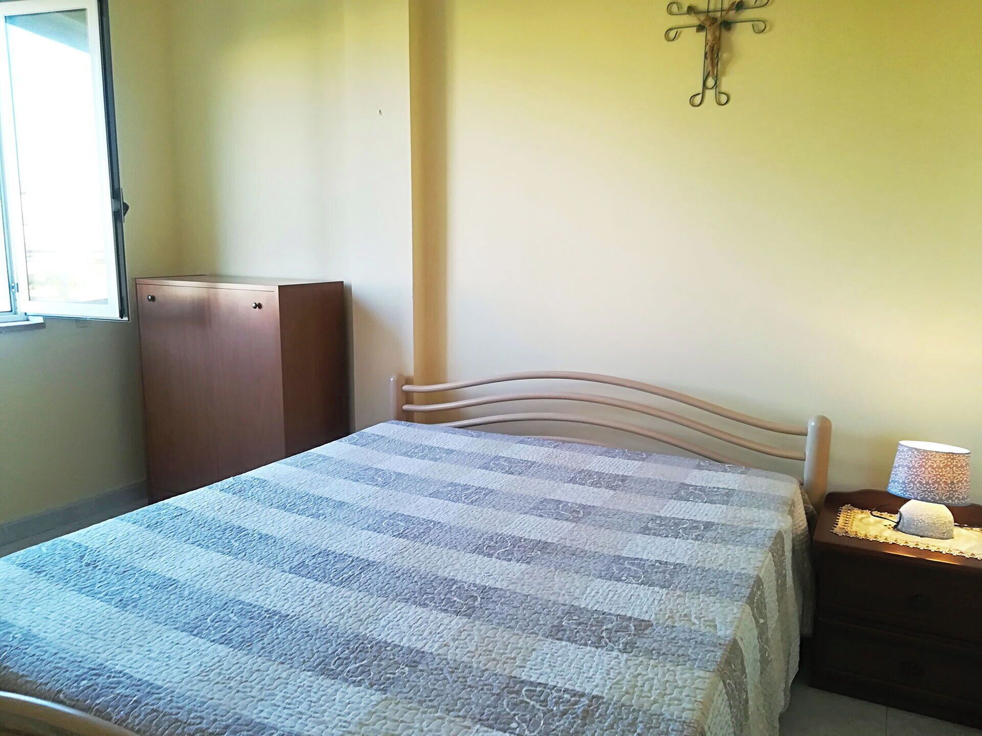 1 bedroom, iron/ironing board, travel crib, free WiFi