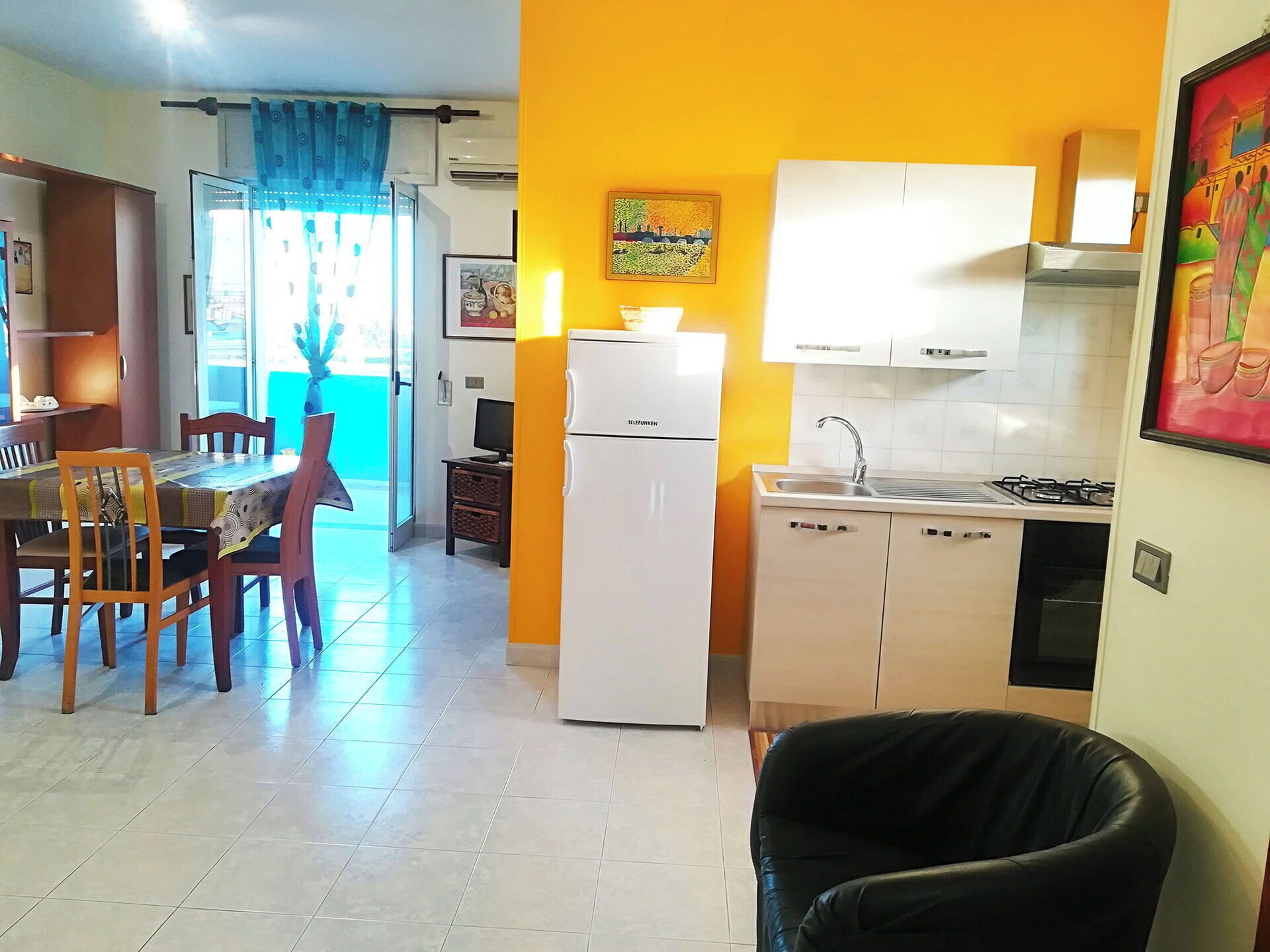 Geladeira, fogão, cooktop