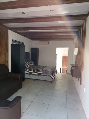 Comfort Apartment, Garden View - Taldens Luxury Apartments (Pietermaritzburg)