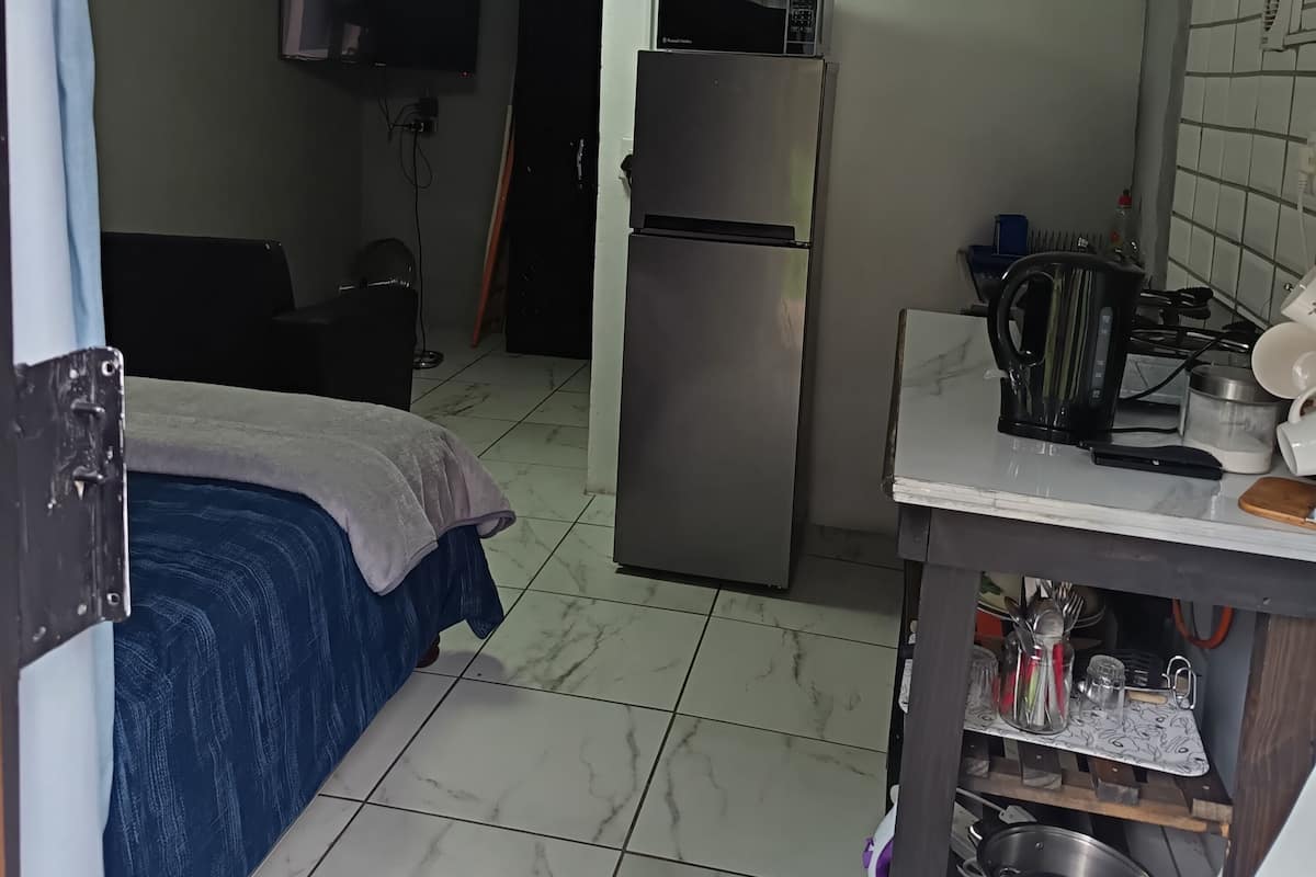 Iron/ironing board, free WiFi