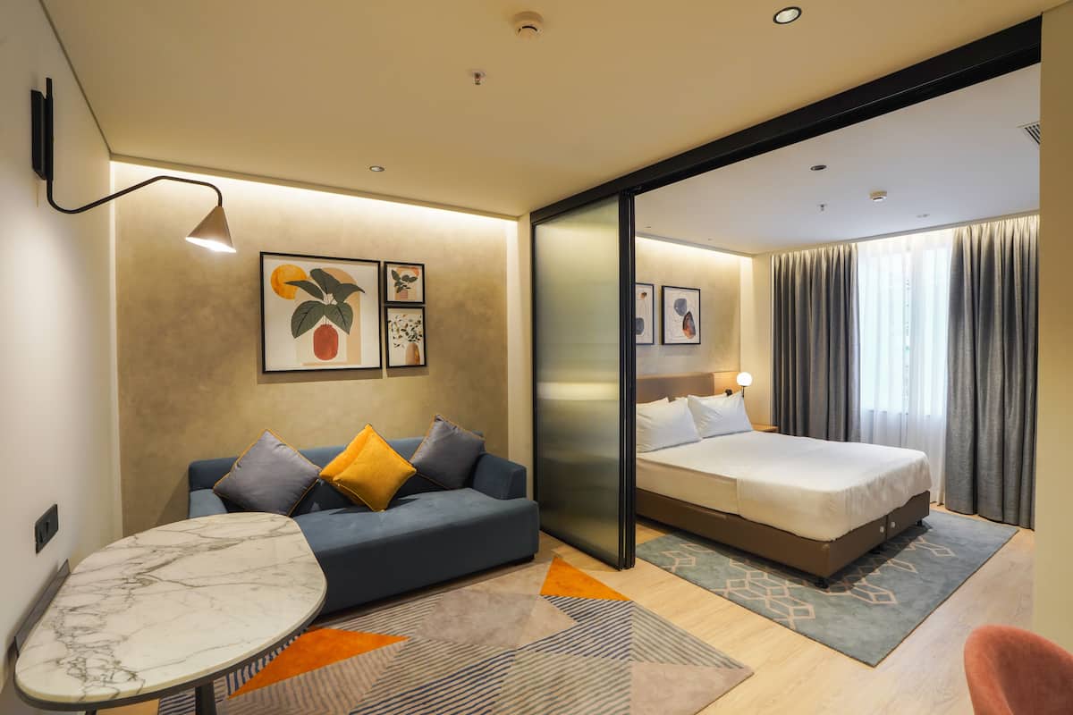 Studio Suite, 1 Queen Bed