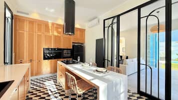 House, 3 Bedrooms, Smoking, Private Pool | Interior