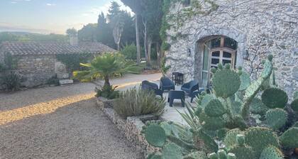 Mas Vigneron authentique et parc face Ă la Mer