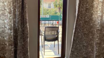 In-room safe, iron/ironing board, free WiFi