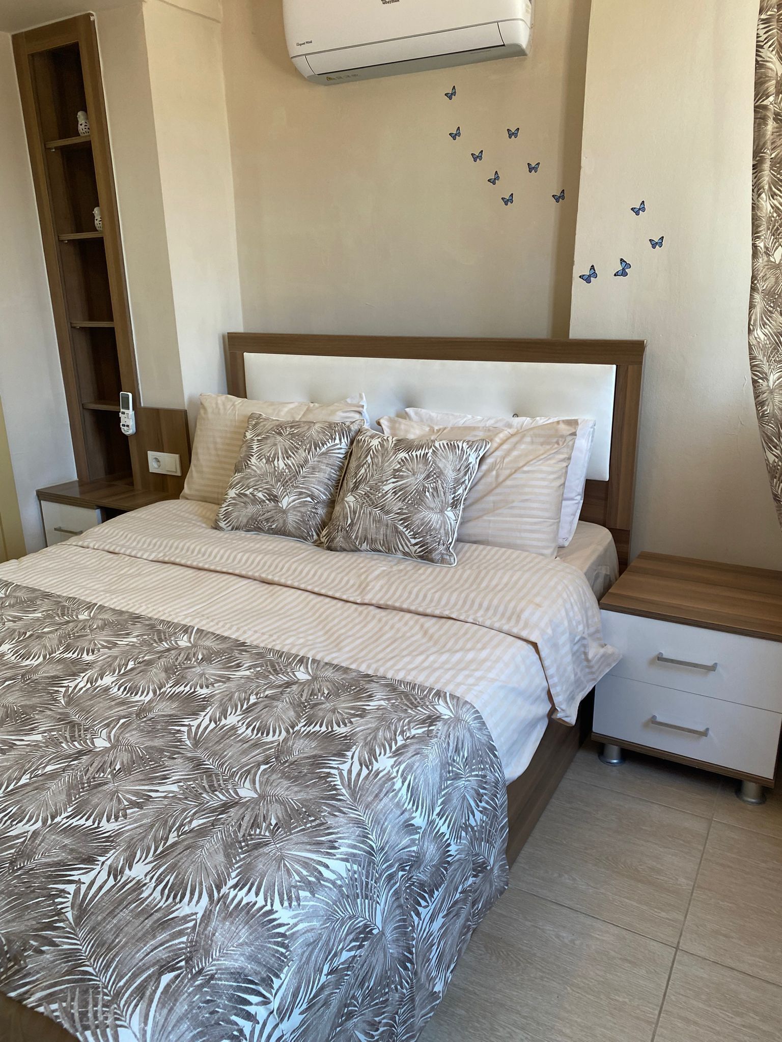 Odada kasa, ütü/ütü masası, ücretsiz kablosuz İnternet 