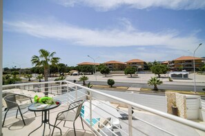 Outdoor dining - Villa Laura apartment - Room (Avola)