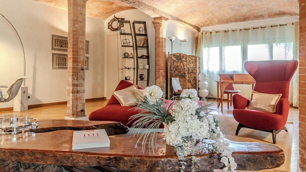 Interior - HouSmart Luxury Suite Golf Club (Maranello)