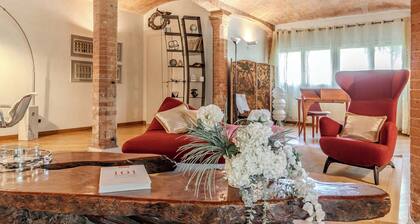 HouSmart Luxury Suite Golf Club