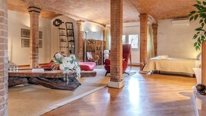 Free WiFi - HouSmart Luxury Suite Golf Club (Maranello)