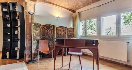 HouSmart Luxury Suite Golf Club