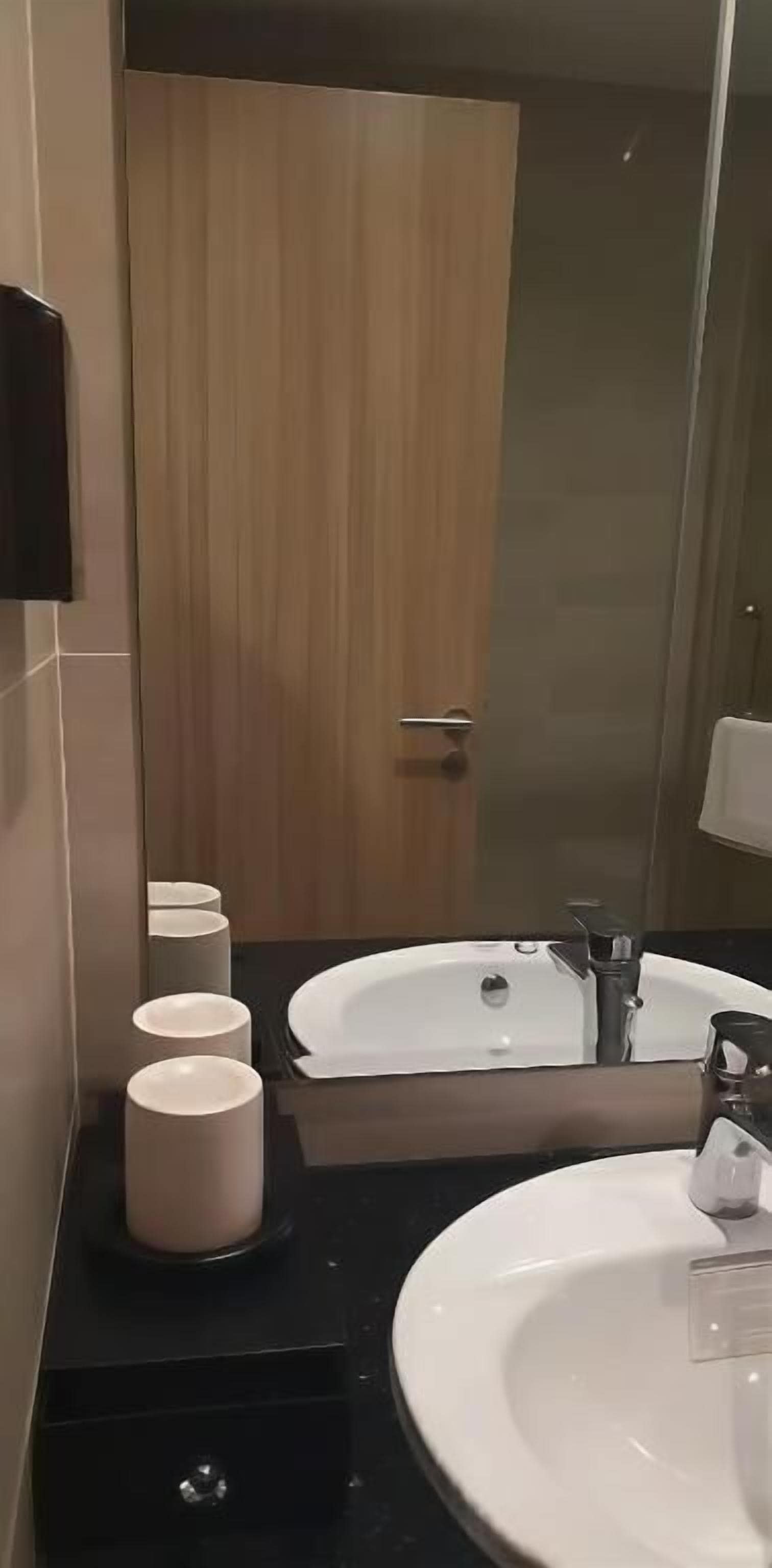 免費盥洗用品、吹風機、毛巾、肥皂