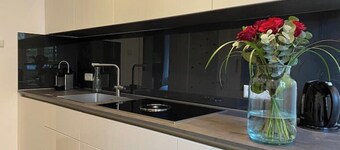 Uninah| Blue Room | seeglueck