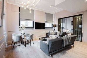 TV - Central Manchester stay, Walk to Chinatown &Theatres (Greater Manchester)