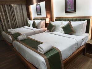 Laptop workspace, free WiFi, bed sheets - WORMWOOD SYNERGY 7 N SEA (Puri)