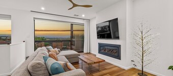 Sea & Summit - A stroll away from breathtaking views of Port Noarlunga