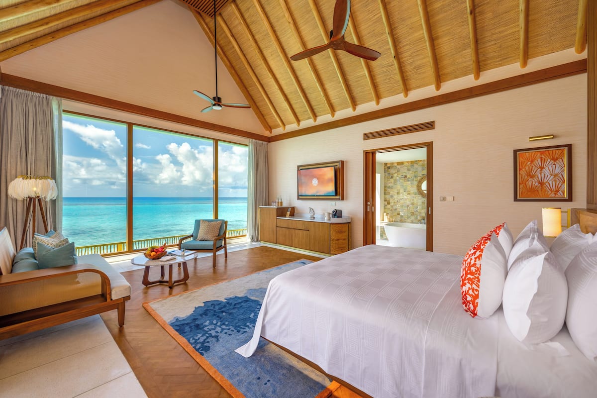 Water Pool Villa with Slide