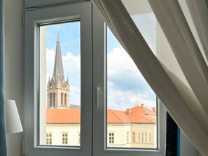 Apartamento básico, vista para o pátio | Parte interna