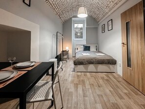 Unclassified image, 3 of 35, button - SOEL apartments (Praha)