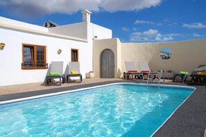 Pool - Villa Ann Lanzarote (Nazaret)