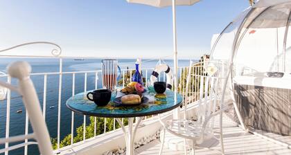 Villa Mar-isa - Sea view and jacuzzi. A few steps from the beach