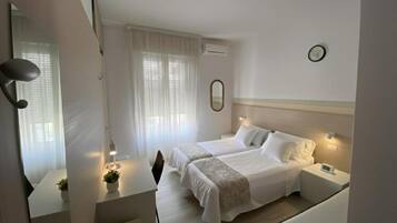 Skrivebord og wi-fi (inkludert)