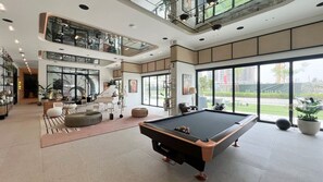 Spielezimmer