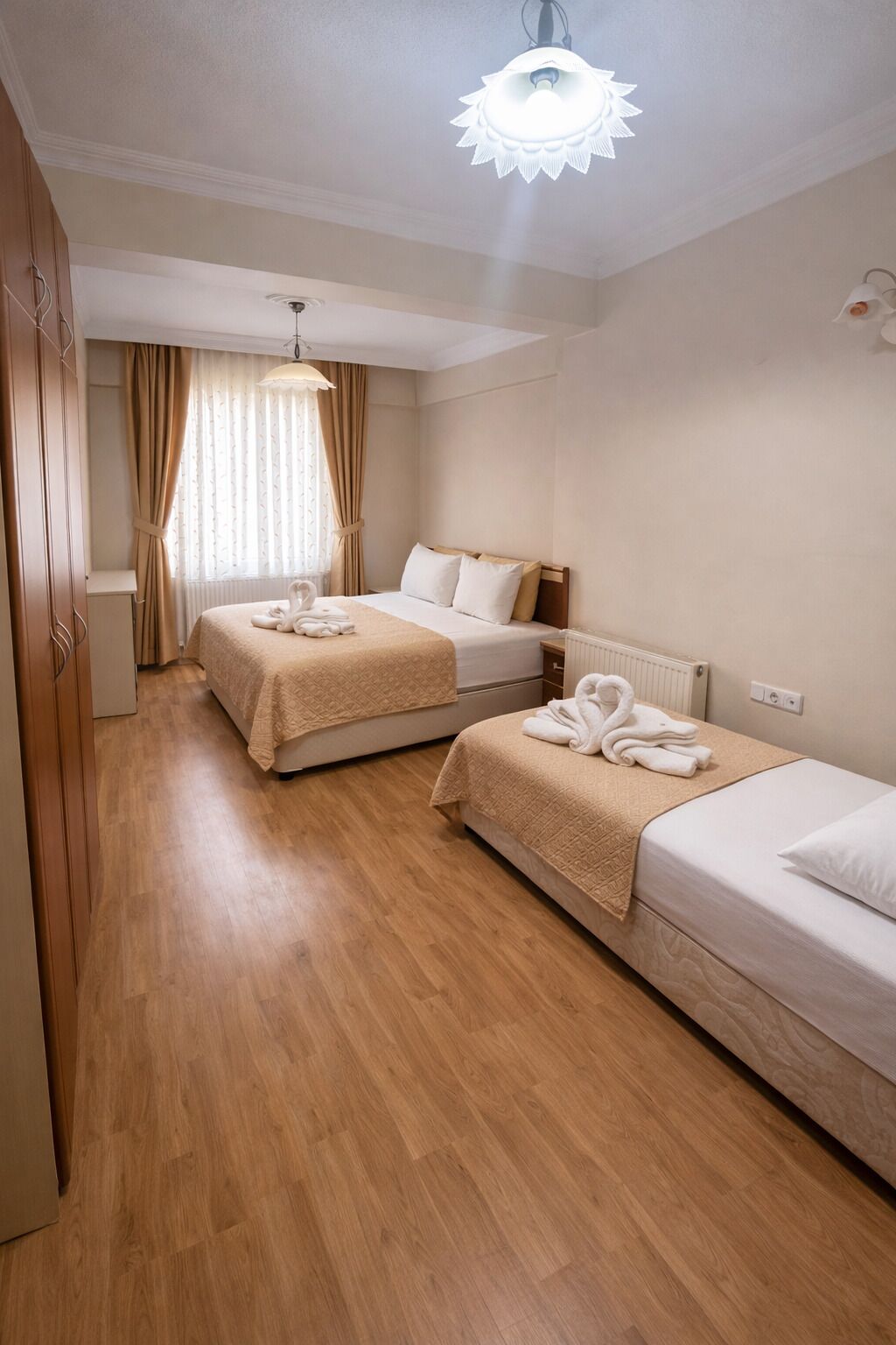 Quarto superior | Roupas de cama premium, frigobar, escrivaninha