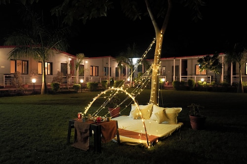 エカンタム リバーサイド リゾート