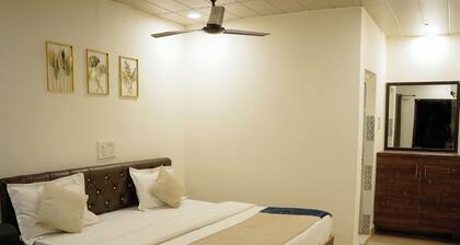 Ekantam Riverside Resort