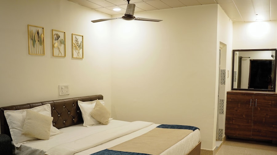 Ekantam Riverside Resort