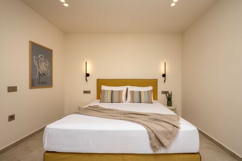 Salt Vibe Residence - Gaia 1 Bedroom, close to the sea