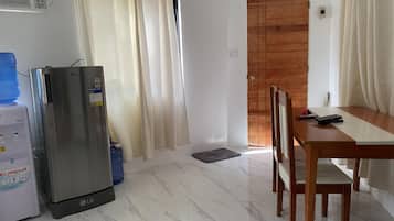 Casa standard, 1 cama Queen, cozinha americana, vista para a montanha | Vista do quarto