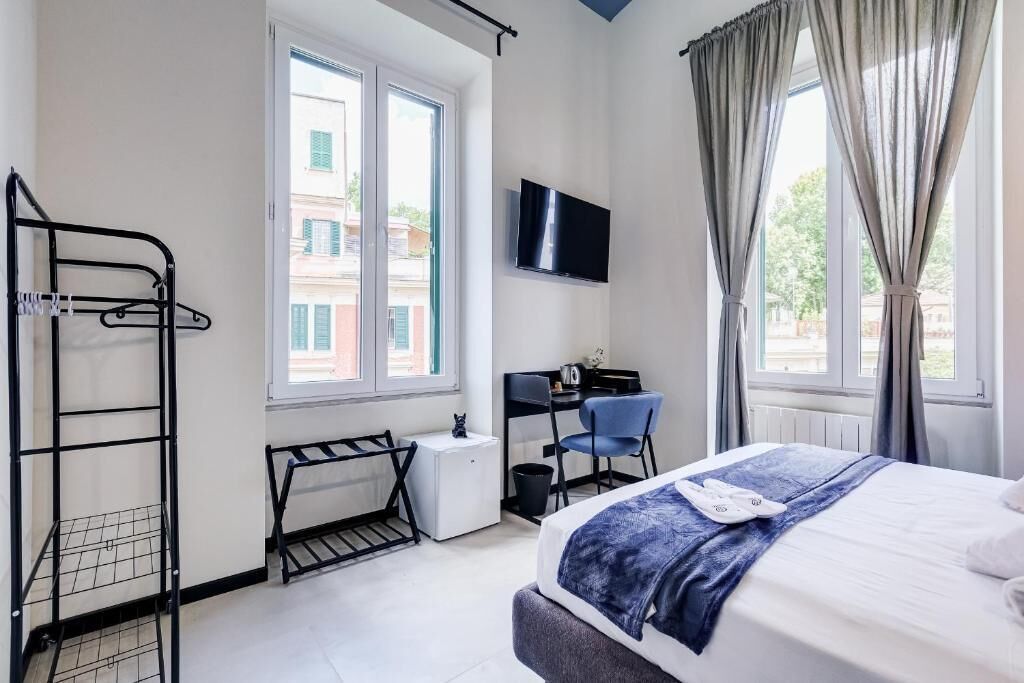 Deluxe Double Room | Desk, free WiFi