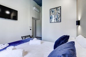 Kamar Basic | Meja kerja dan Wi-Fi gratis