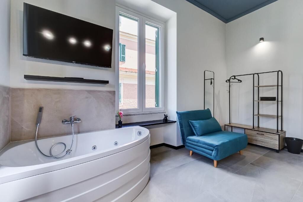 ห้องแฟมิลี่ทริปเปิล | ห้องน้ำ | ฝักบัว, ของใช้ในห้องน้ำฟรี, ไดร์เป่าผม, ผ้าเช็ดตัว