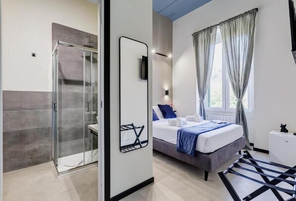 Basic Room | Desk, free WiFi