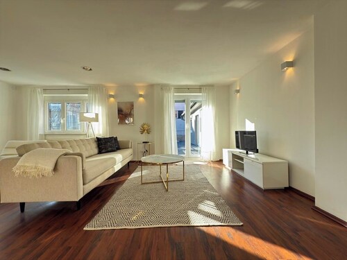 Scharnhäusle 2- Large apartment with bathtub & balcony
