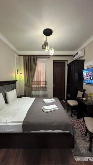 Classic Double Room, Courtyard View | In-room safe, desk, soundproofing, iron/ironing board - Altair Boutique (Samarkand)