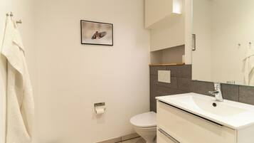 Leilighet – standard, bakgårdsutsikt