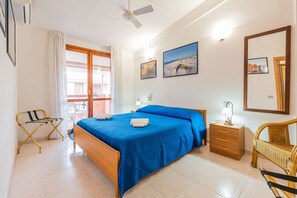 3 bedrooms, iron/ironing board, WiFi, bed sheets - Domus Nostra Holiday Home in Villasimius with Private Terrace, Wi-Fi and Air Conditioning (Villasimius)
