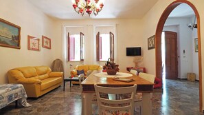 Interior - Comfortable villa for 8 people near Lido Pizzo (Marina di Mancaversa)