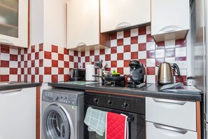 House - Holywell Rise Swords (Swords)