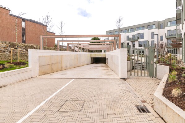 Exterior - The Lookout One (Dublin)