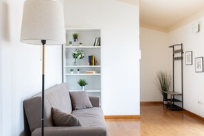 Living area - Attico Eleonora – Terrazza & Parcheggio in Centro (Oristano)