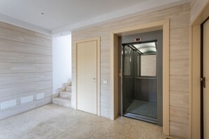 Interior - Attico Eleonora – Terrazza & Parcheggio in Centro (Oristano)