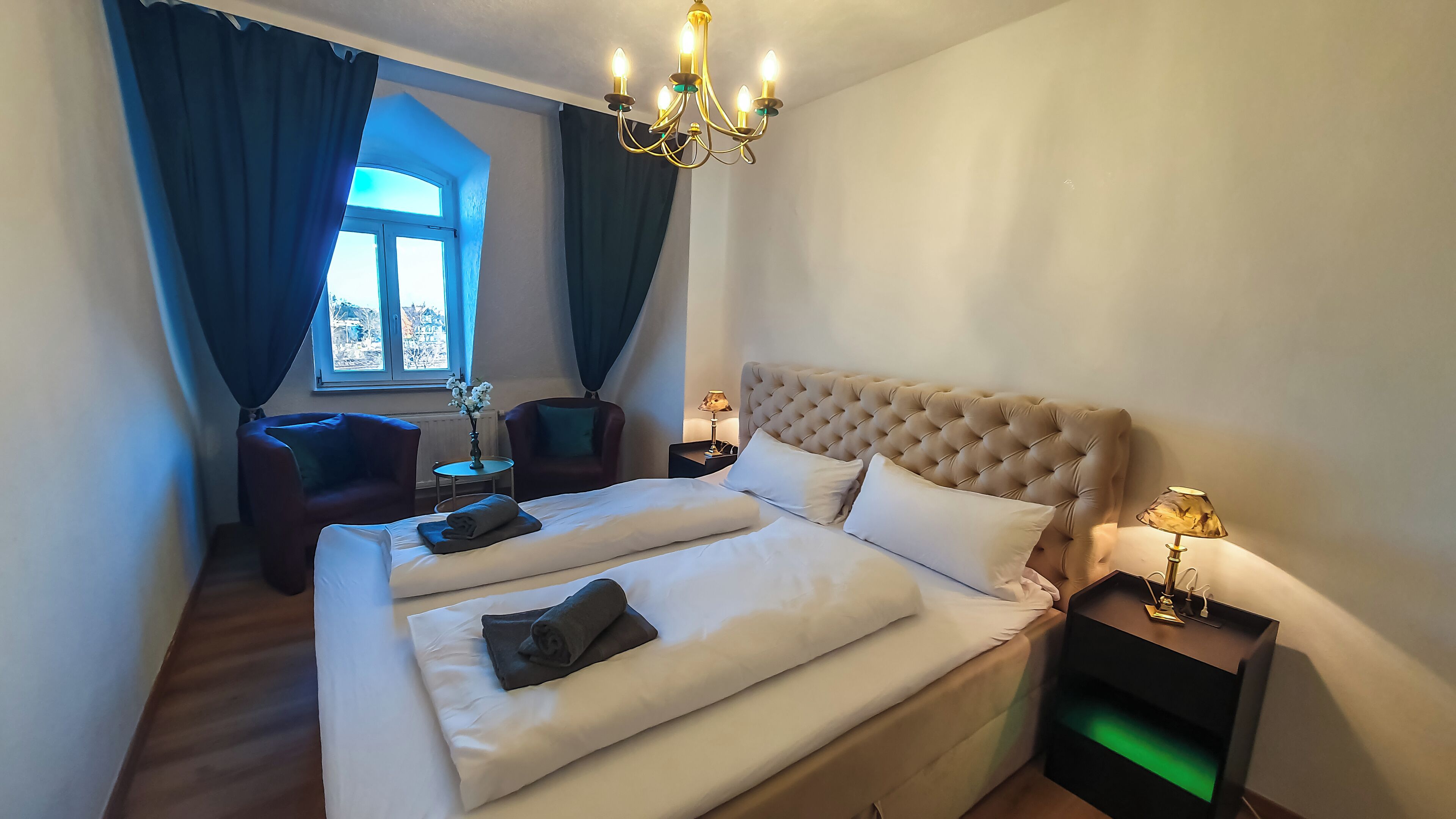 6 bedrooms, desk, travel crib, free WiFi