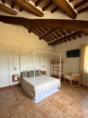 Deluxe Double Room, Garden View | Free WiFi - Terra dei Bisonti (Panicale)