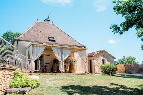 Maison située à 2 km du château de Bonaguil.