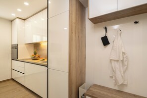 Fridge, microwave, oven, stovetop - La Perla - Downtown House (Omiš)