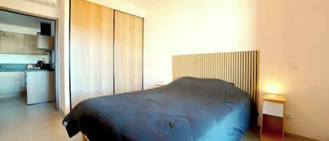 1 bedroom, iron/ironing board, Internet, bed sheets